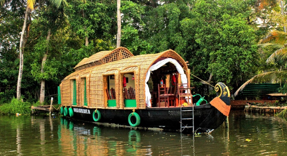 house boat in goa