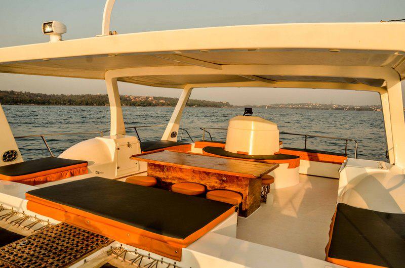 yacht rent goa